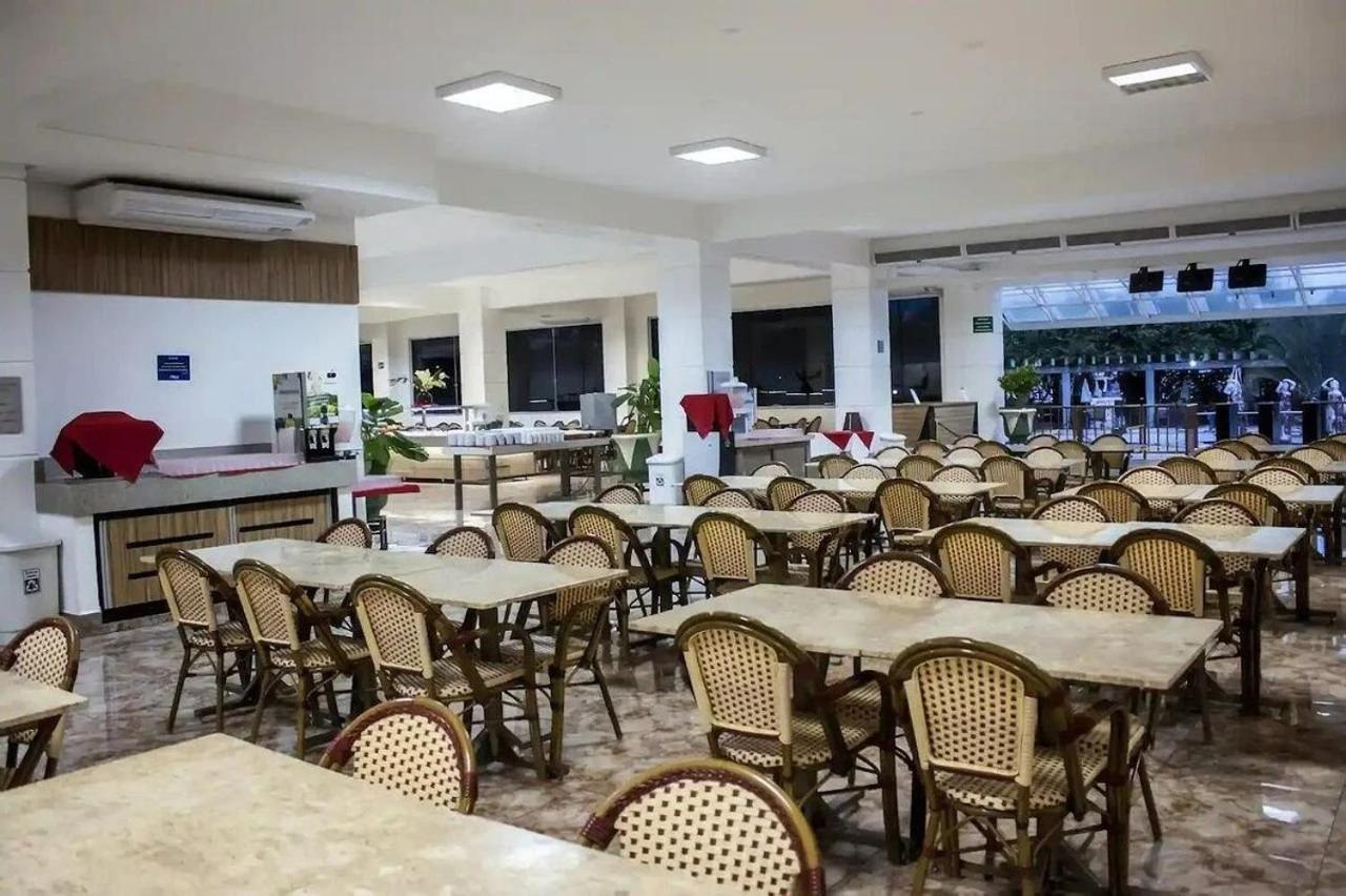 Apartamento com Parque Aquático Sensacional Caldas Novas Esterno foto